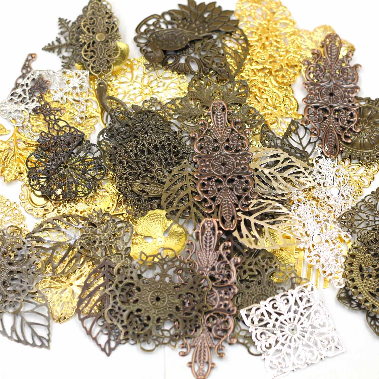 装飾コネクタランダム混合三角形花柄フィリグリーラップ合金クラ - Embellish Craft のレビューと価格